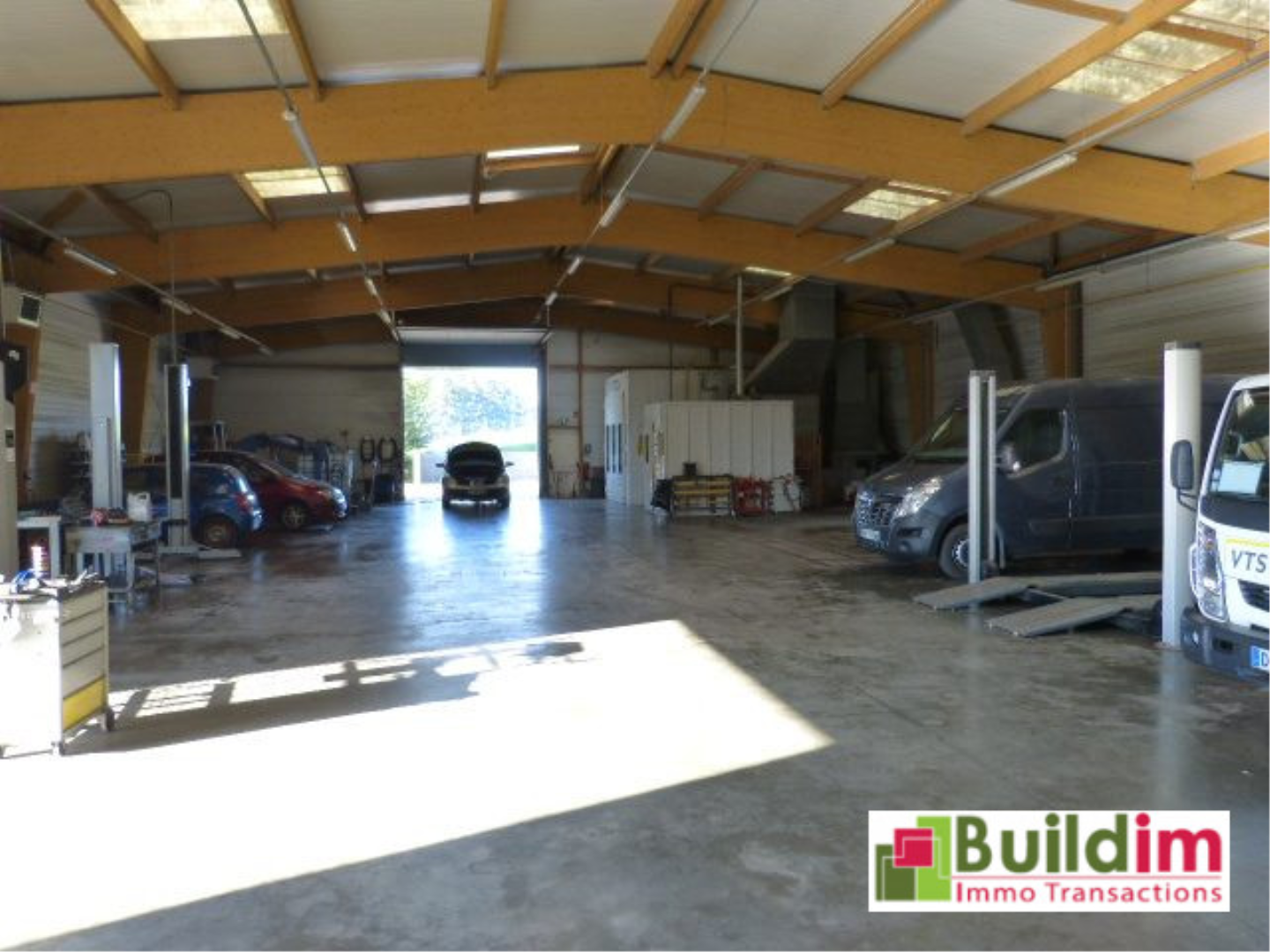 Local commercial  - 965m² - VIMOUTIERS