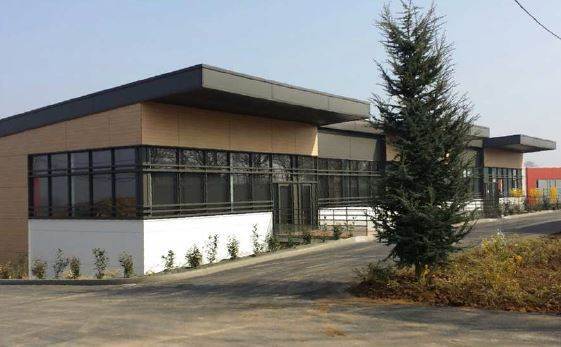 Local industriel  - 366m² - BUSSY ST GEORGES
