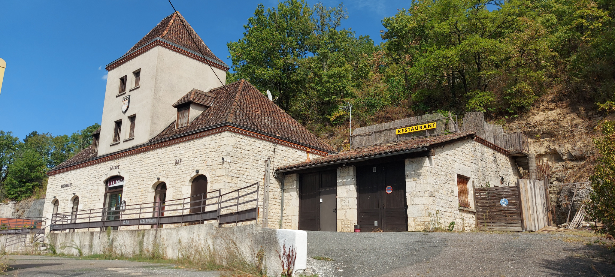 Local commercial  - 425m² - CAHORS