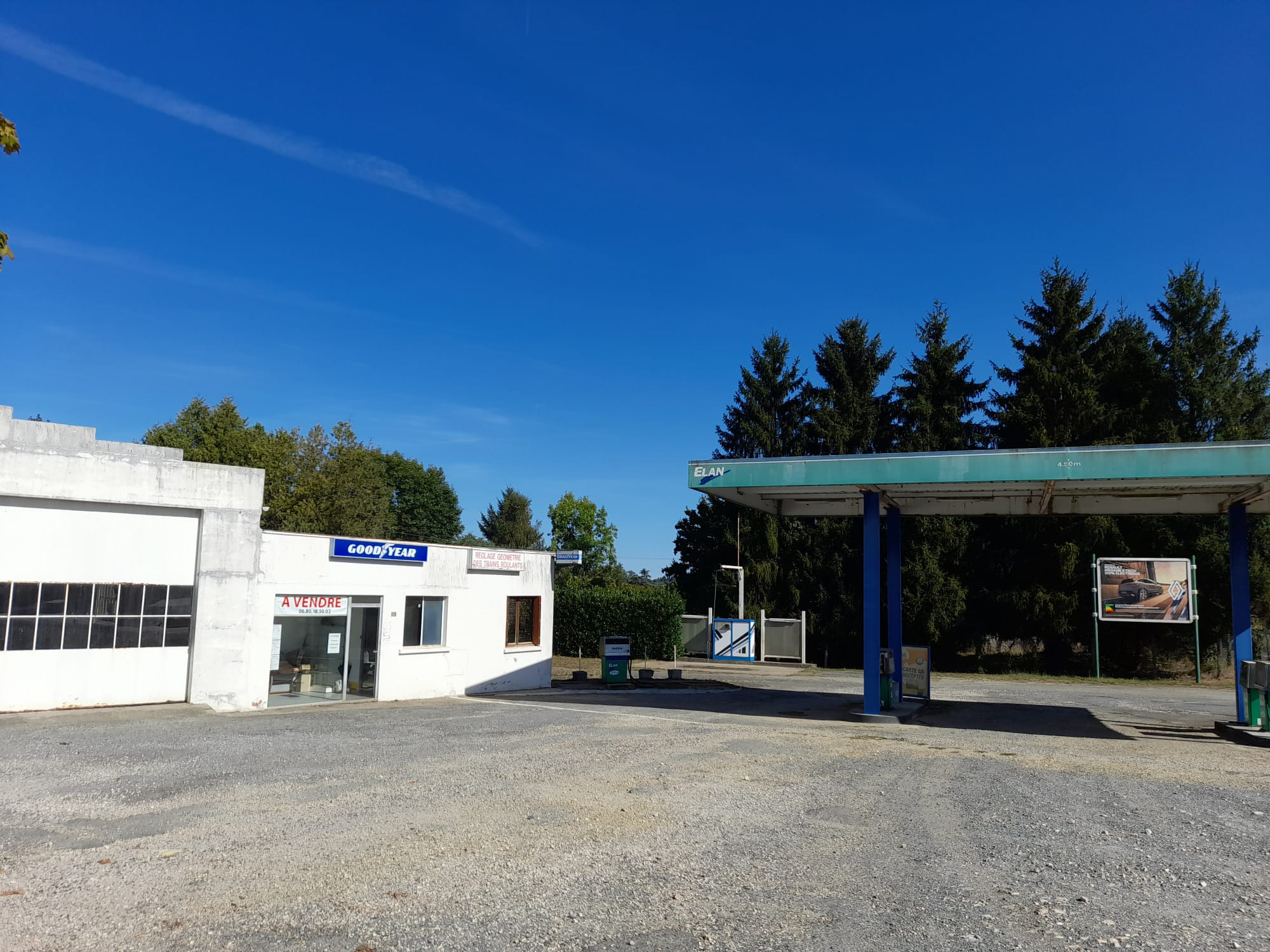 Local commercial  - 590m² - LA COQUILLE