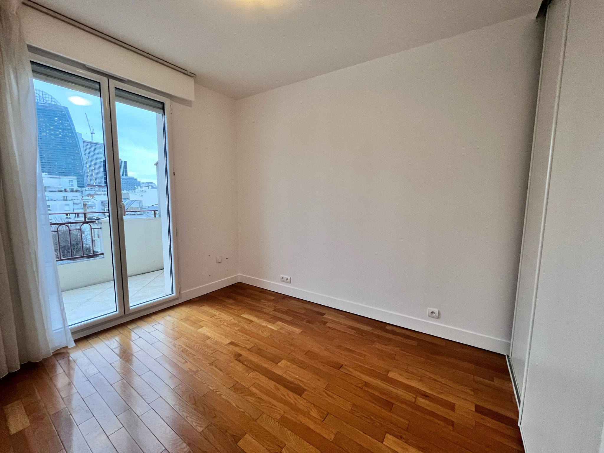 Appartement a louer courbevoie - 4 pièce(s) - 75 m2 - Surfyn