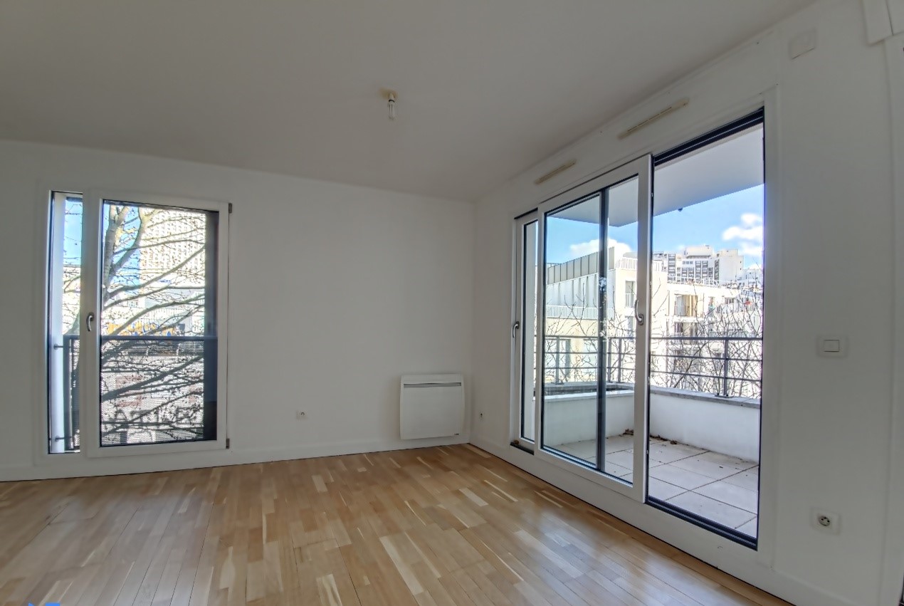 Appartement 1 pièce - Meublé  - 47m² - PARIS  - 20ème