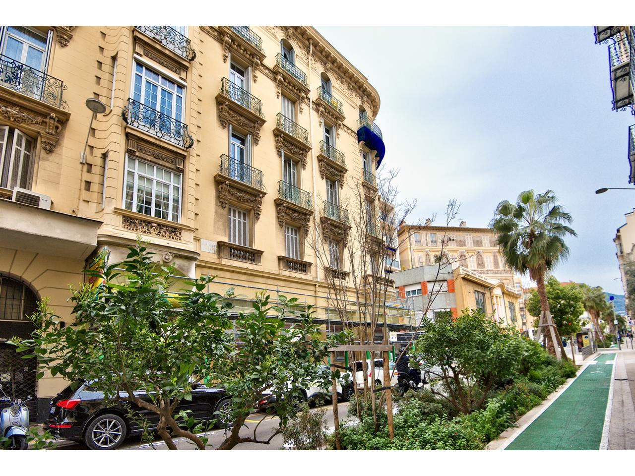 Local commercial  - 505m² - NICE NICE