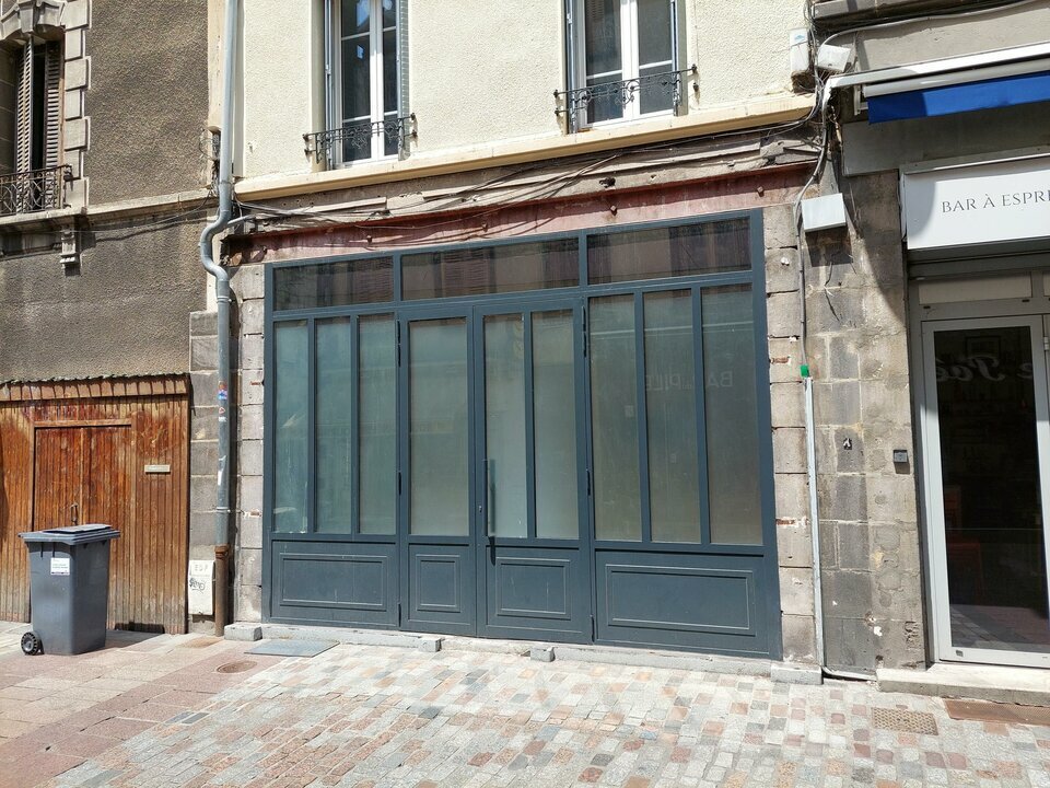 Local commercial  - 90m² - CLERMONT FERRAND