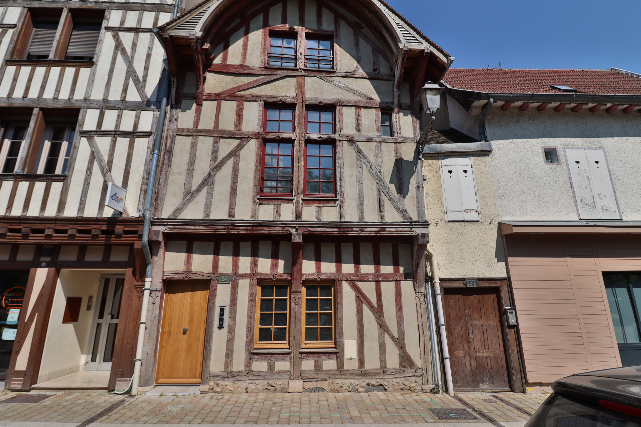 Local Professionnel  - 42m² - TROYES