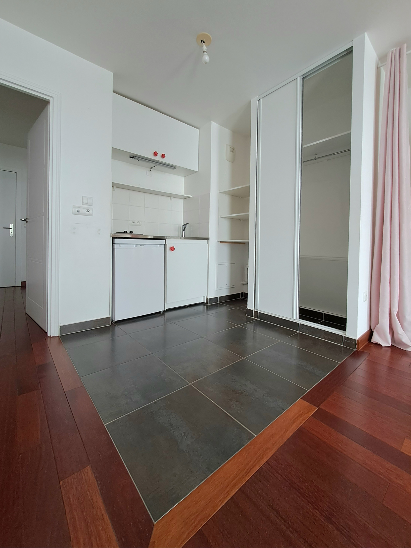Appartement a vendre  - 1 pièce(s) - 31 m2 - Surfyn