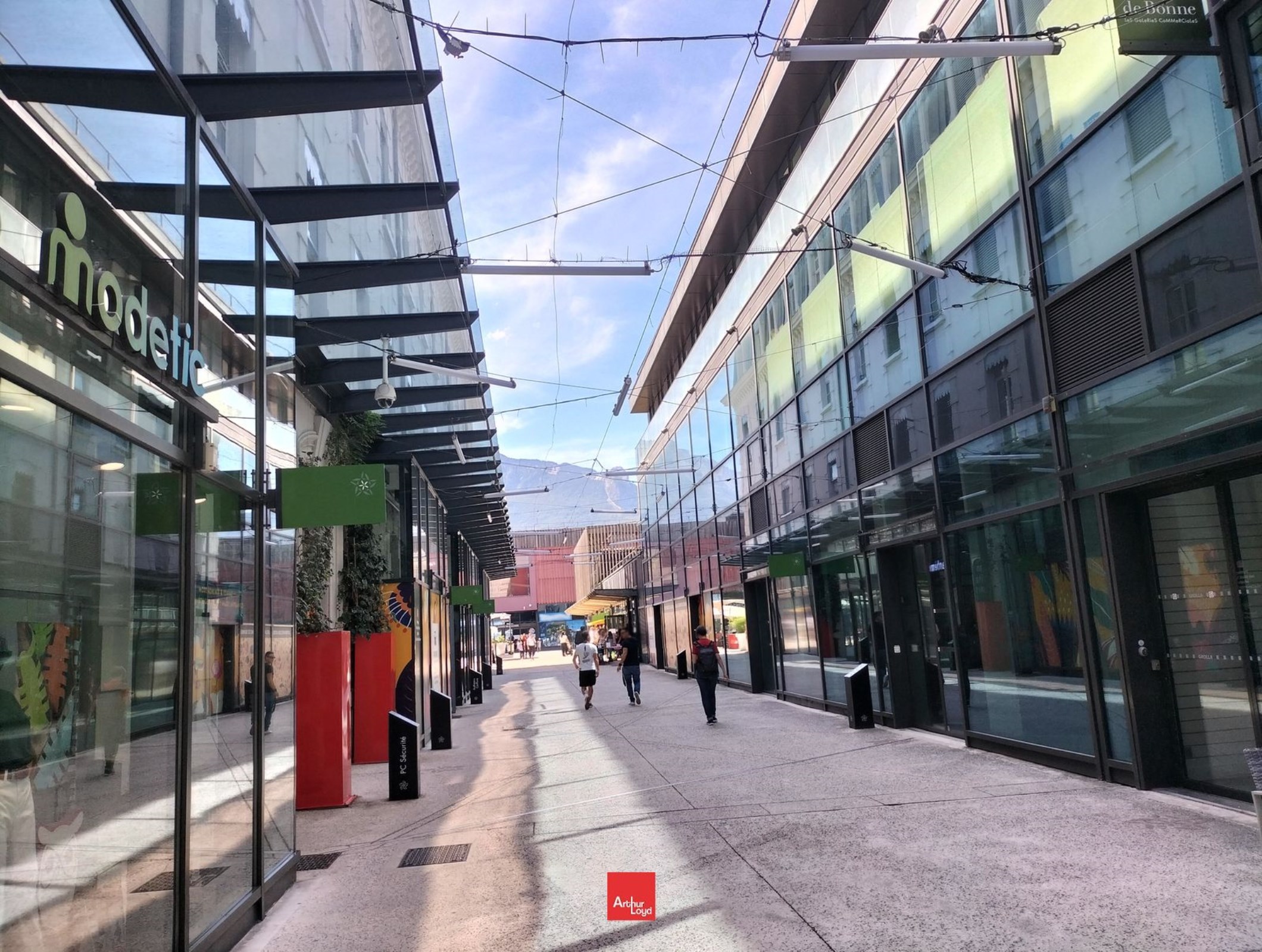 Local commercial  - 1 085m² - GRENOBLE