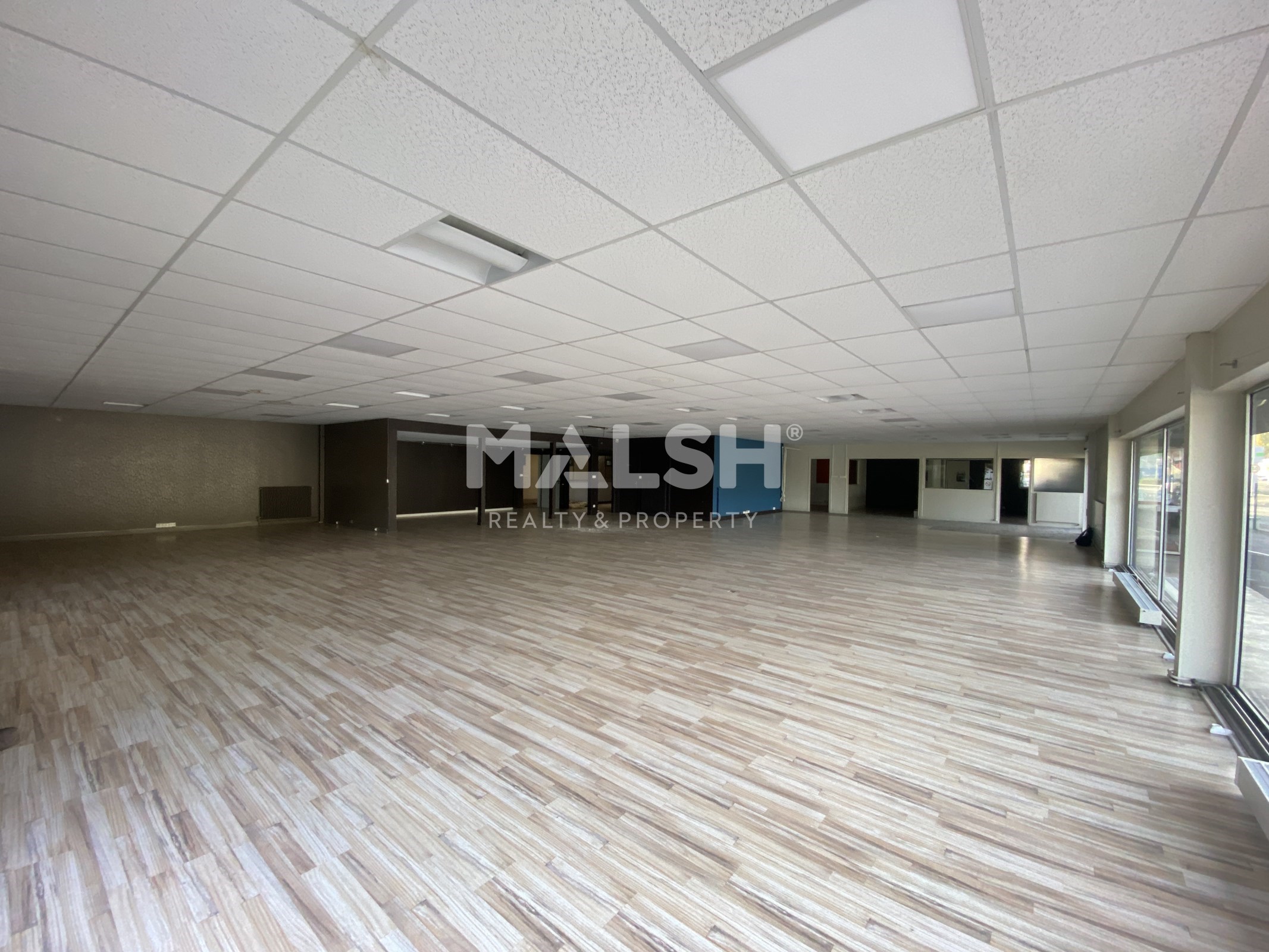 Local commercial  - 440m²