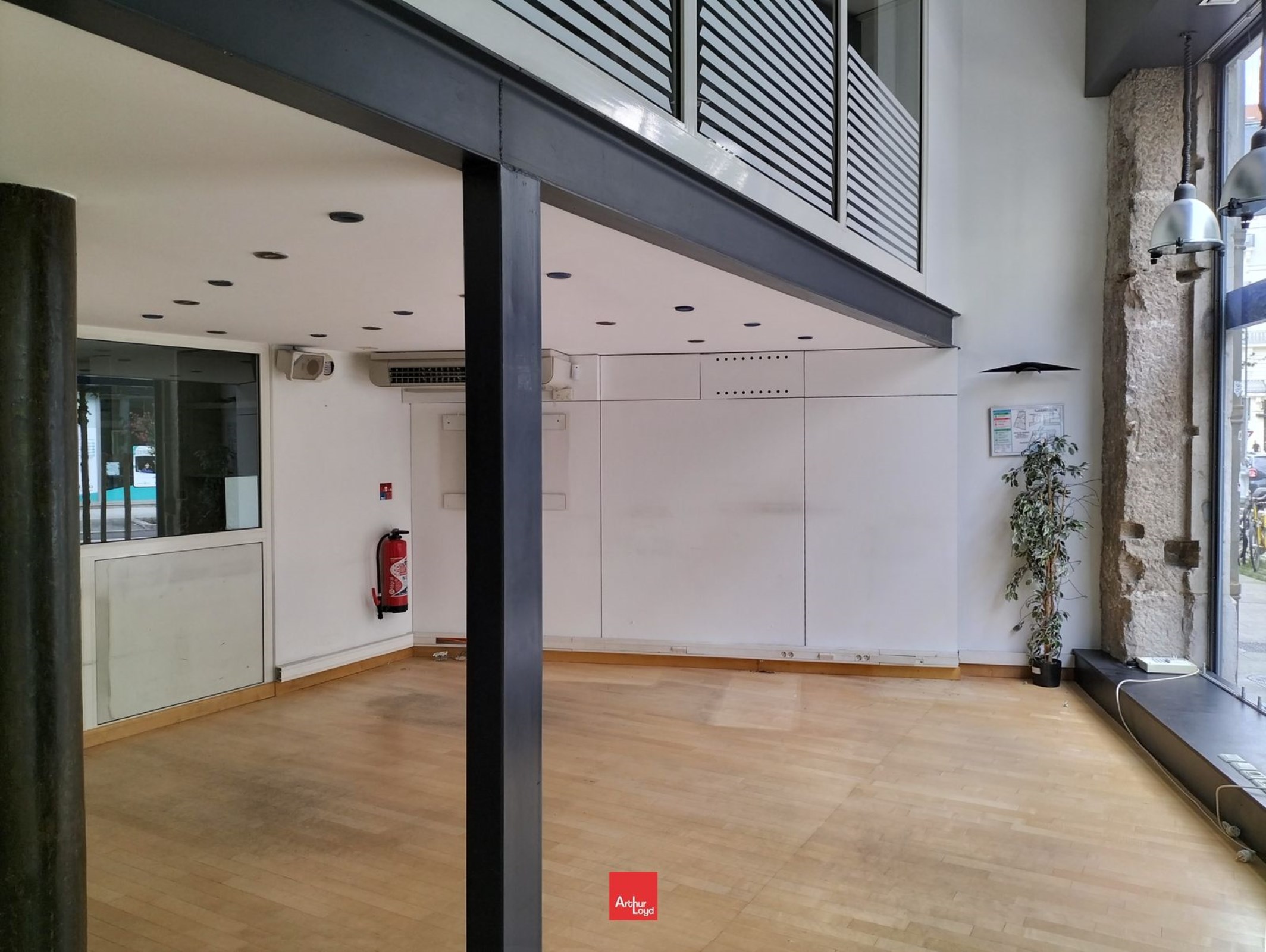 Local commercial  - 163m² - GRENOBLE