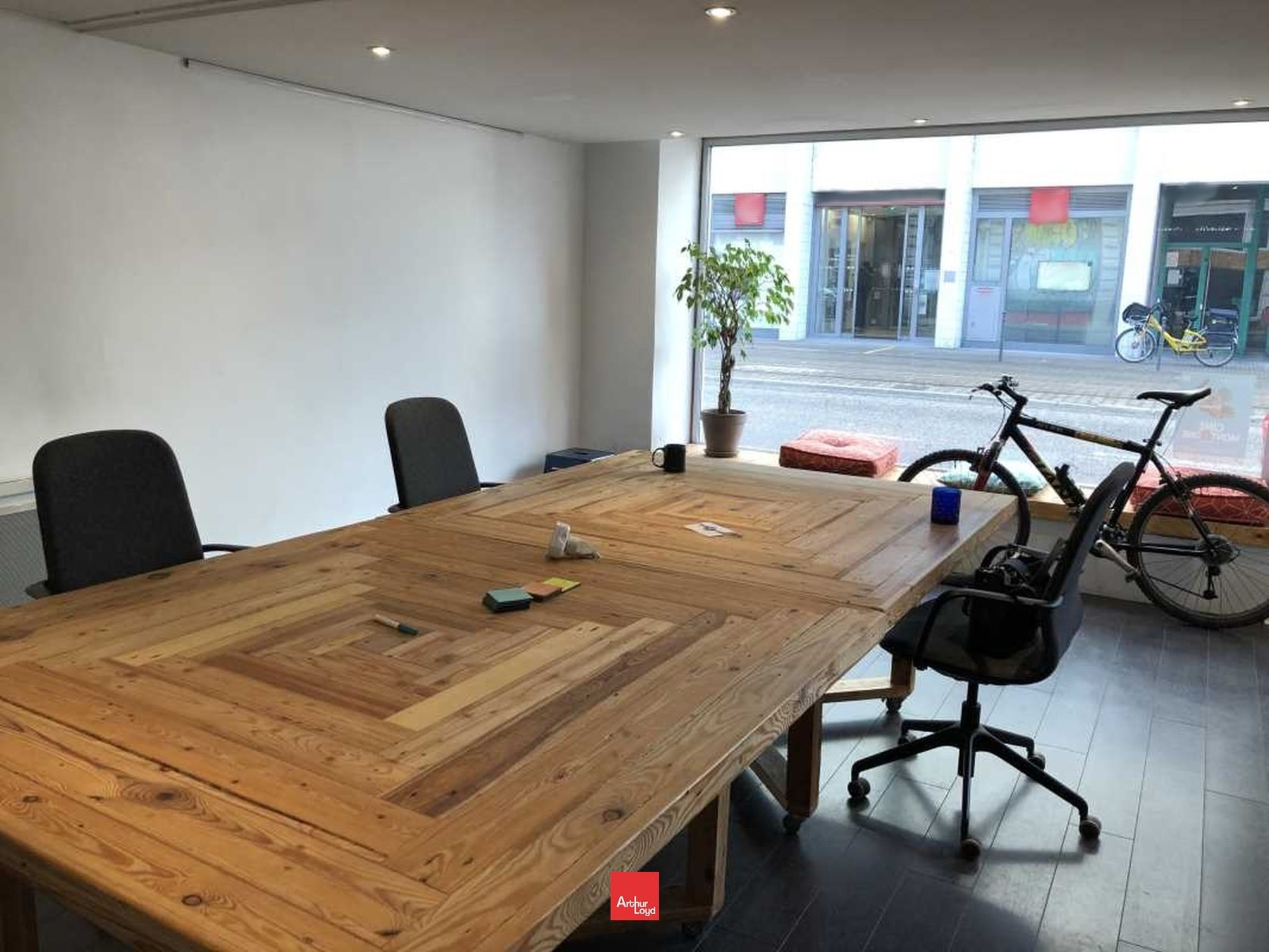 Local commercial  - 133m² - GRENOBLE