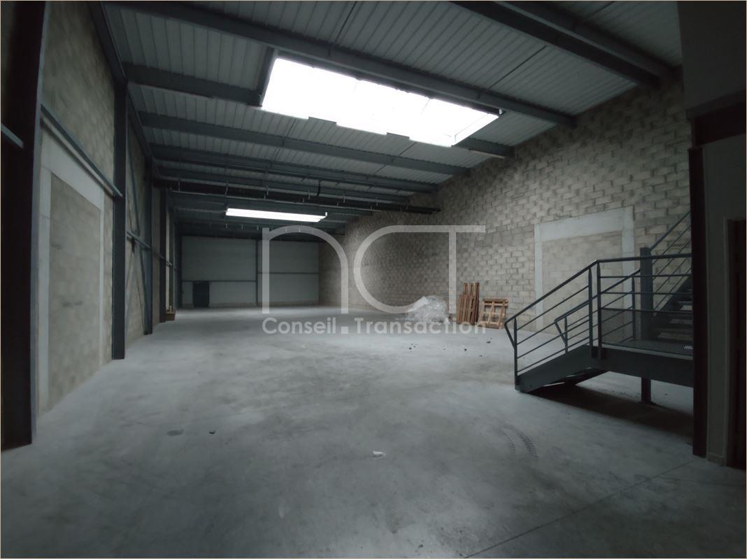 Local industriel  - 462m² - CHAMBLY
