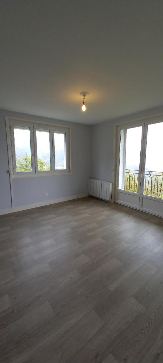 Appartement 2 pièces - 51m² - ROCHETAILLEE