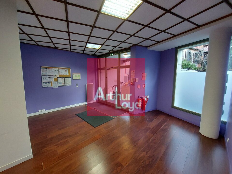 Local commercial  - 102m² - CLERMONT FERRAND