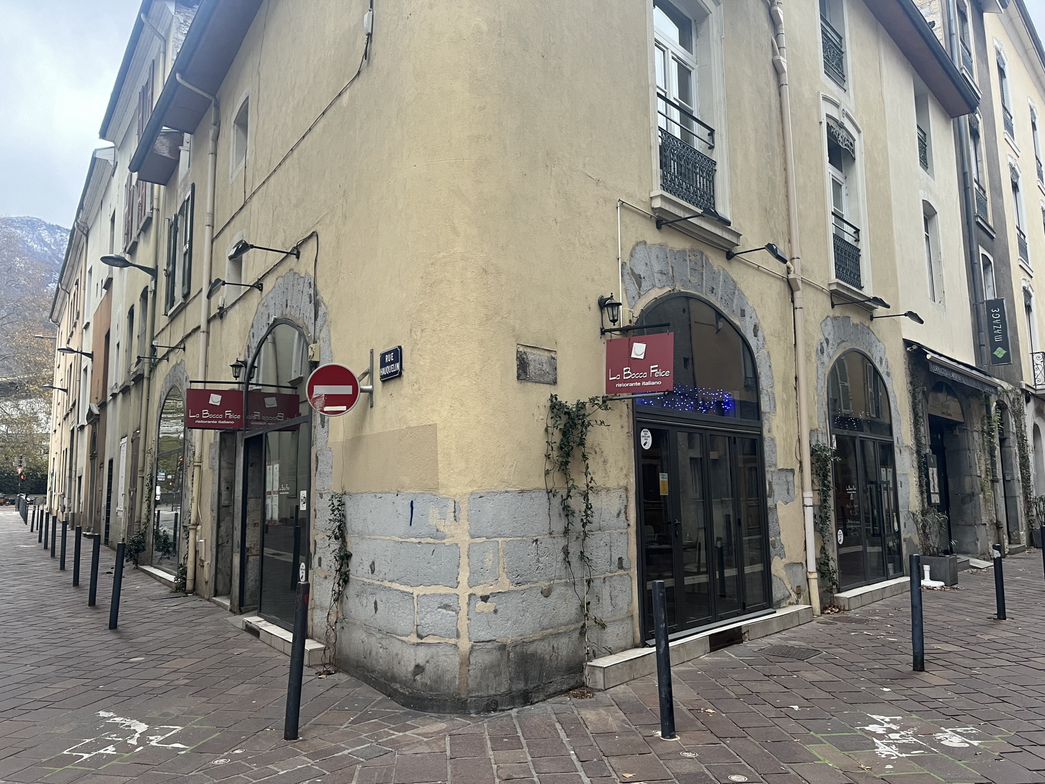 Local commercial  - 121m² - GRENOBLE
