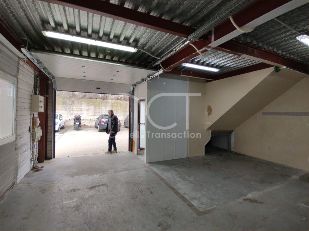 Local industriel  - 655m² - STAINS