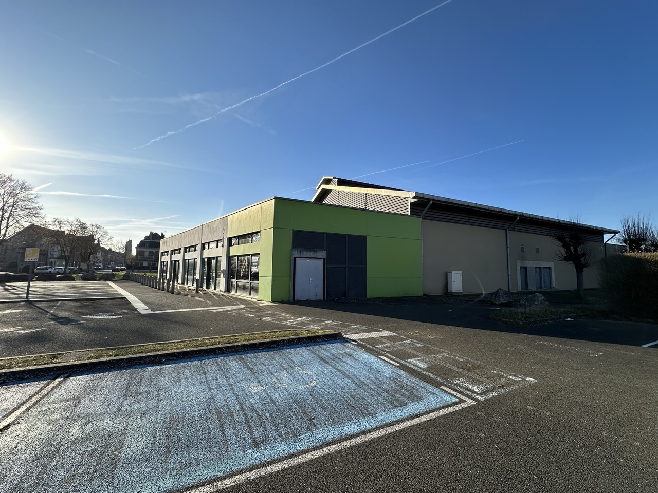 Local commercial  - 1 600m² - PERONNE
