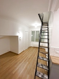Appartement 2 pièces - 30m² - PARIS  - 1er