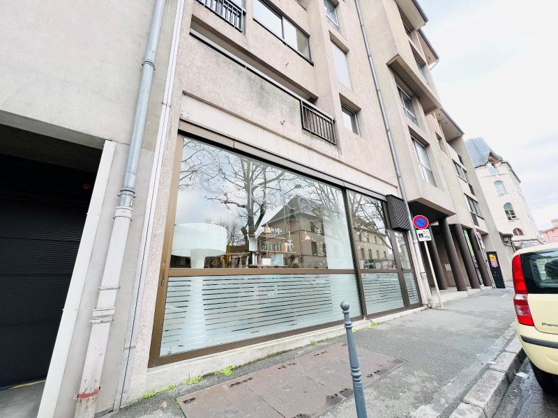 Local commercial  - 127m² - MACON