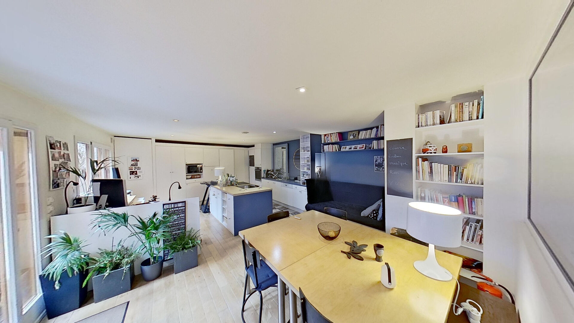 Appartement a louer paris-20e-arrondissement - 4 pièce(s) - 160 m2 - Surfyn
