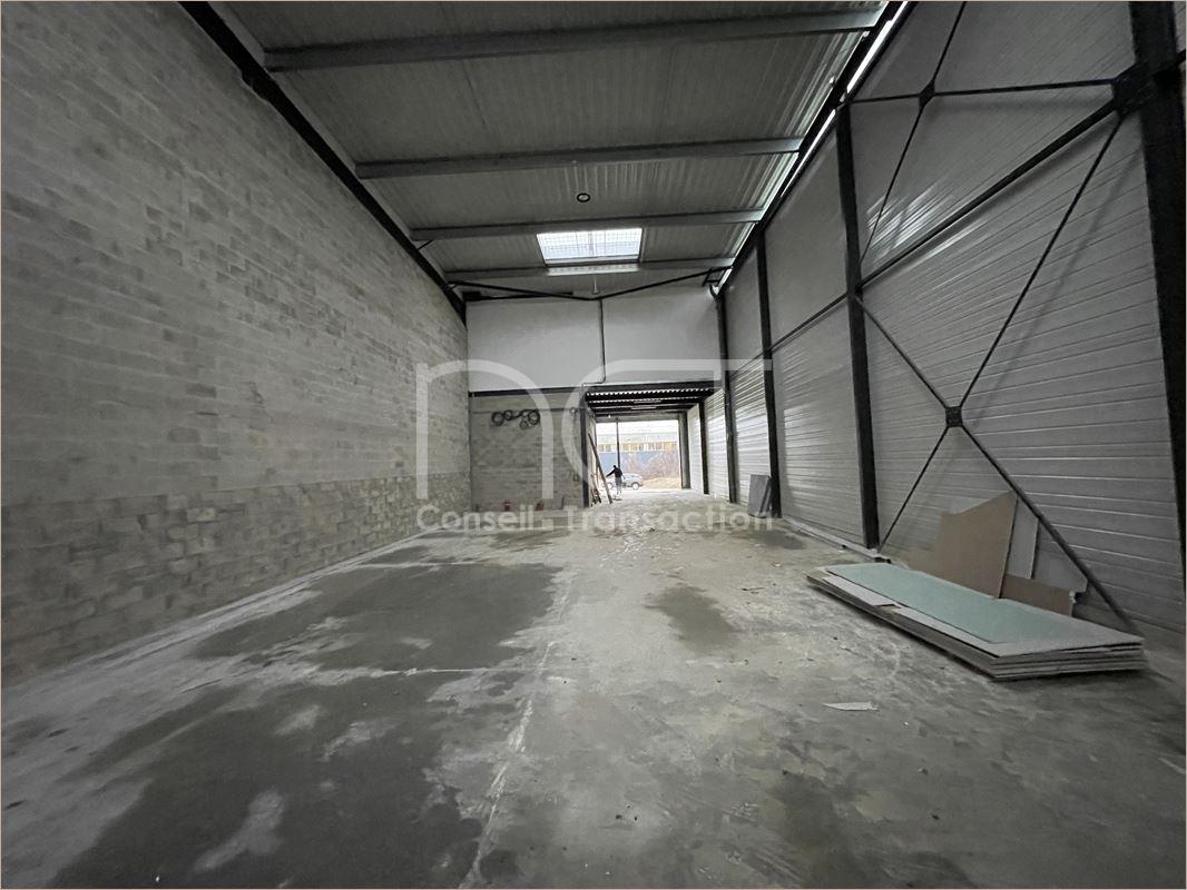 Local industriel  - 9 100m² - STAINS