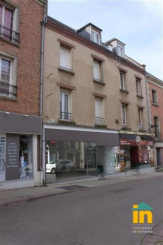 Local commercial  - 162m² - GACE