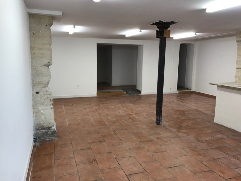 Local commercial  - 88m² - NIMES