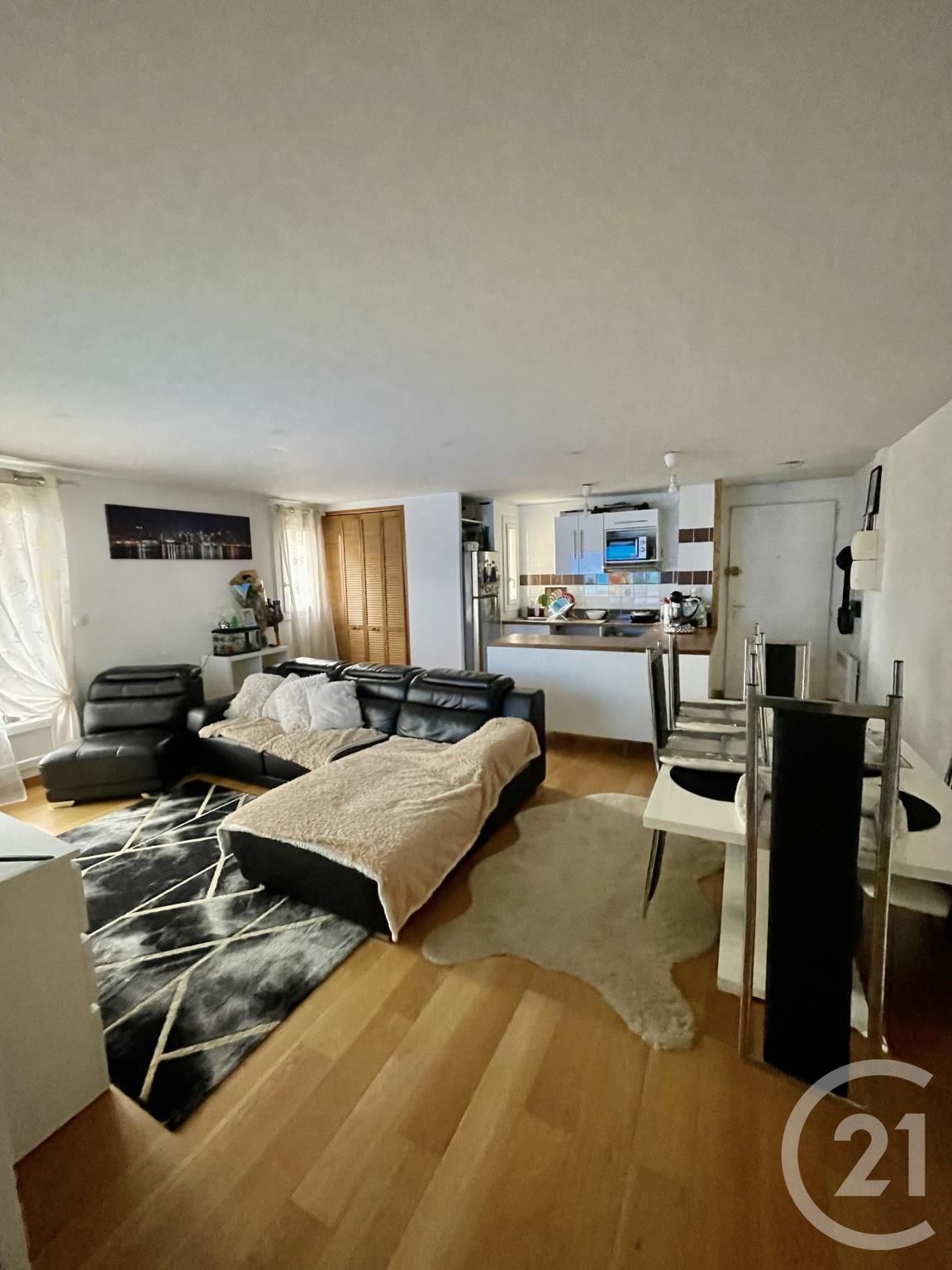 Appartement 3 pièces - 65m² - LIVRY GARGAN