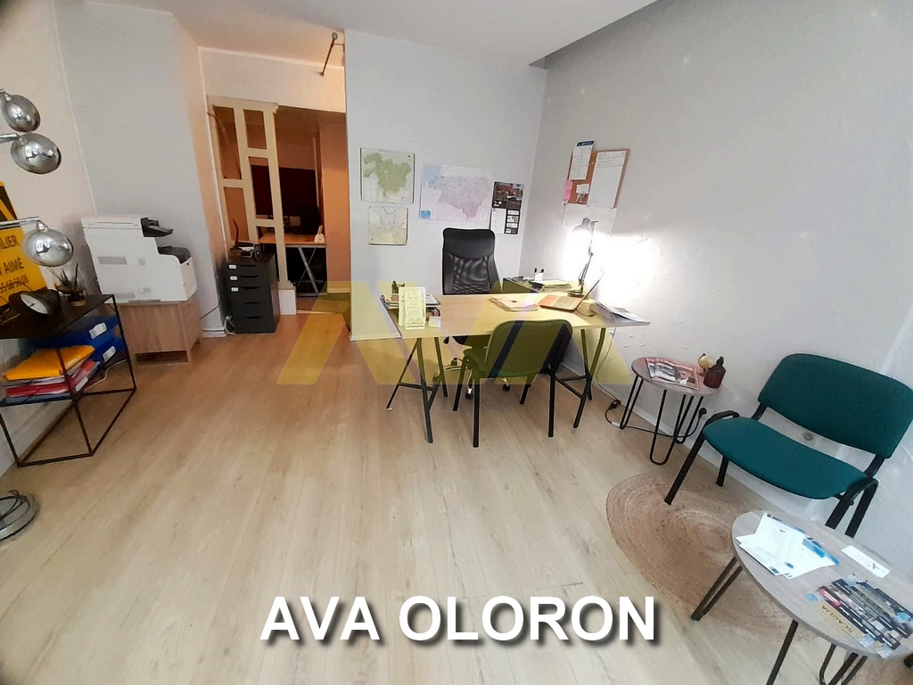 Local commercial  - 26m² - OLORON STE MARIE