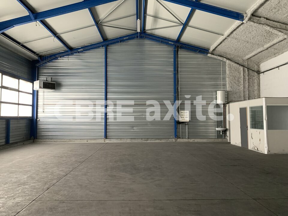 Local industriel  - 1 025m² - RUMILLY