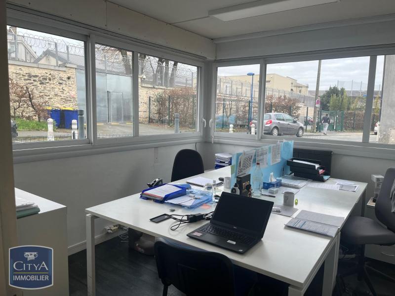 Local Professionnel  - 95m² - ANGERS