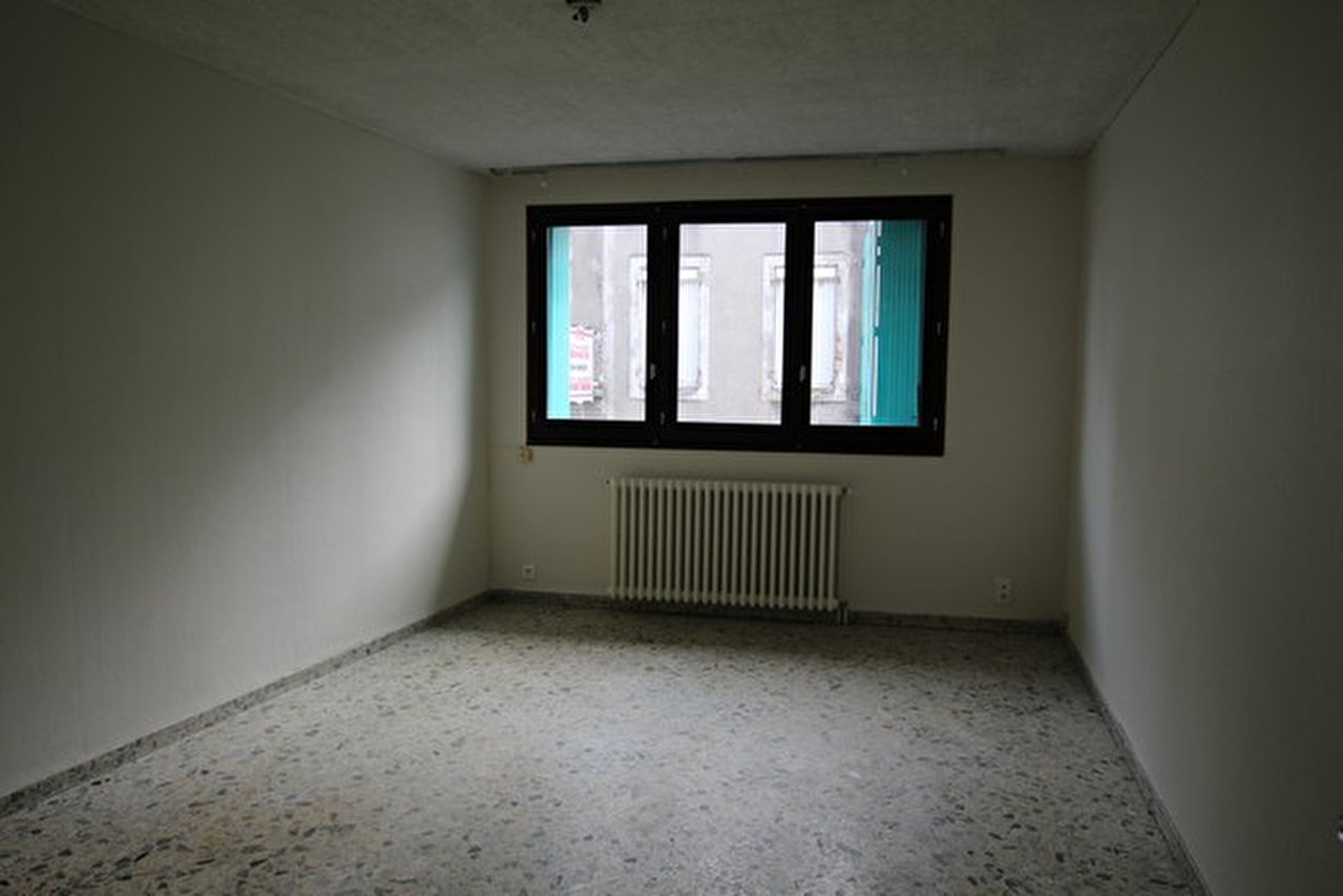 Appartement 3 pièces - 60m² - VILLENEUVE SUR LOT