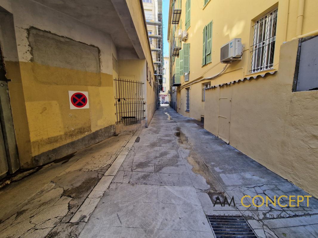 Local commercial  - 85m² - NICE