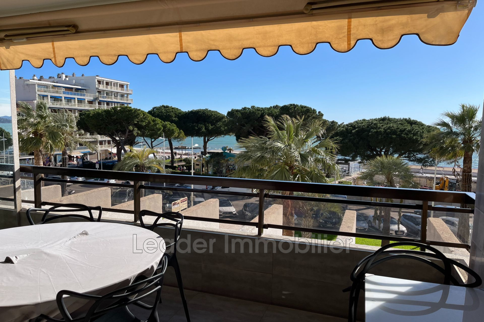 Appartement 3 pièces - 85m² - ANTIBES