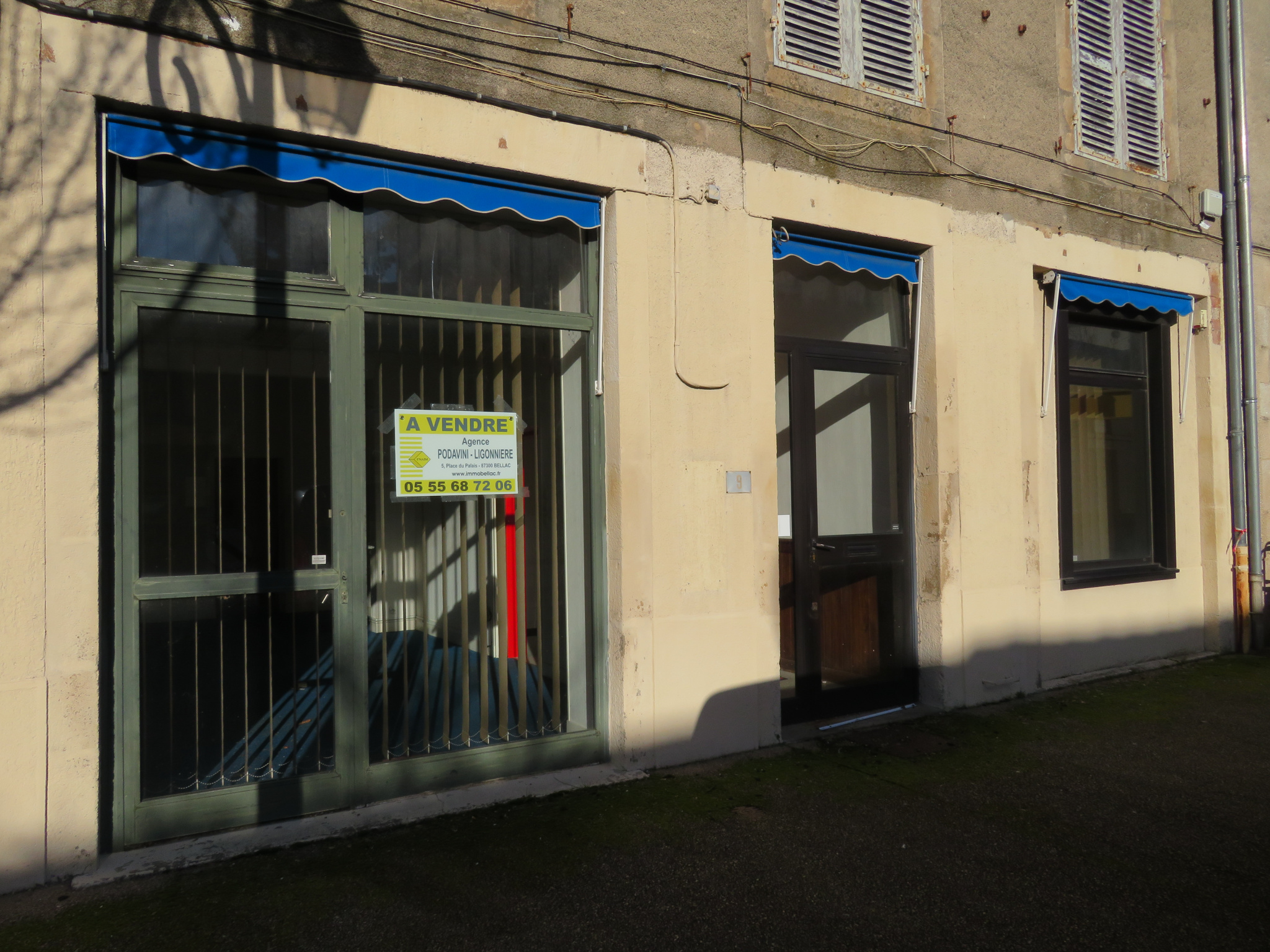 Local commercial  - 83m² - BELLAC