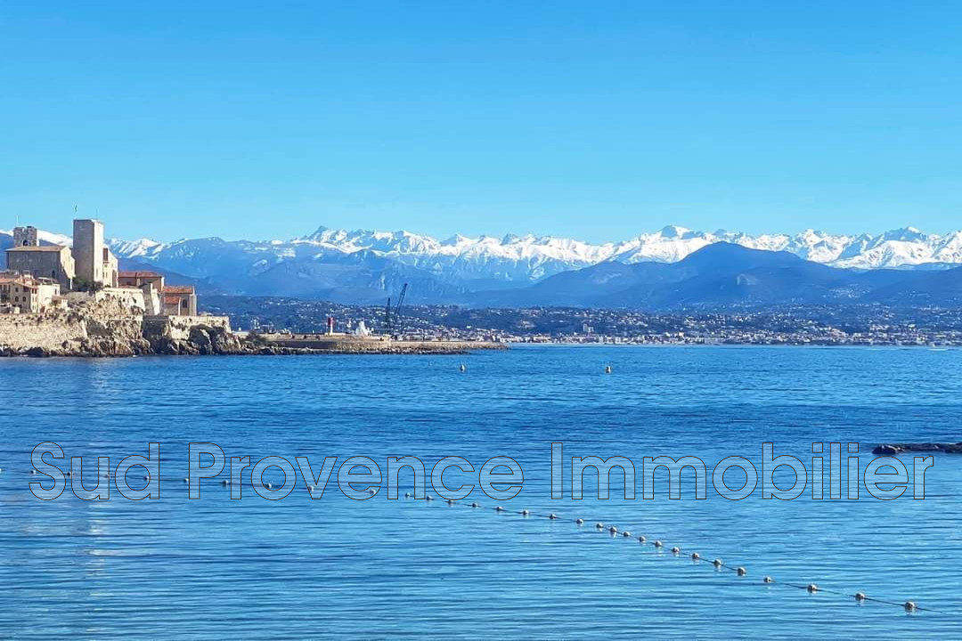 Local commercial  - 60m² - ANTIBES