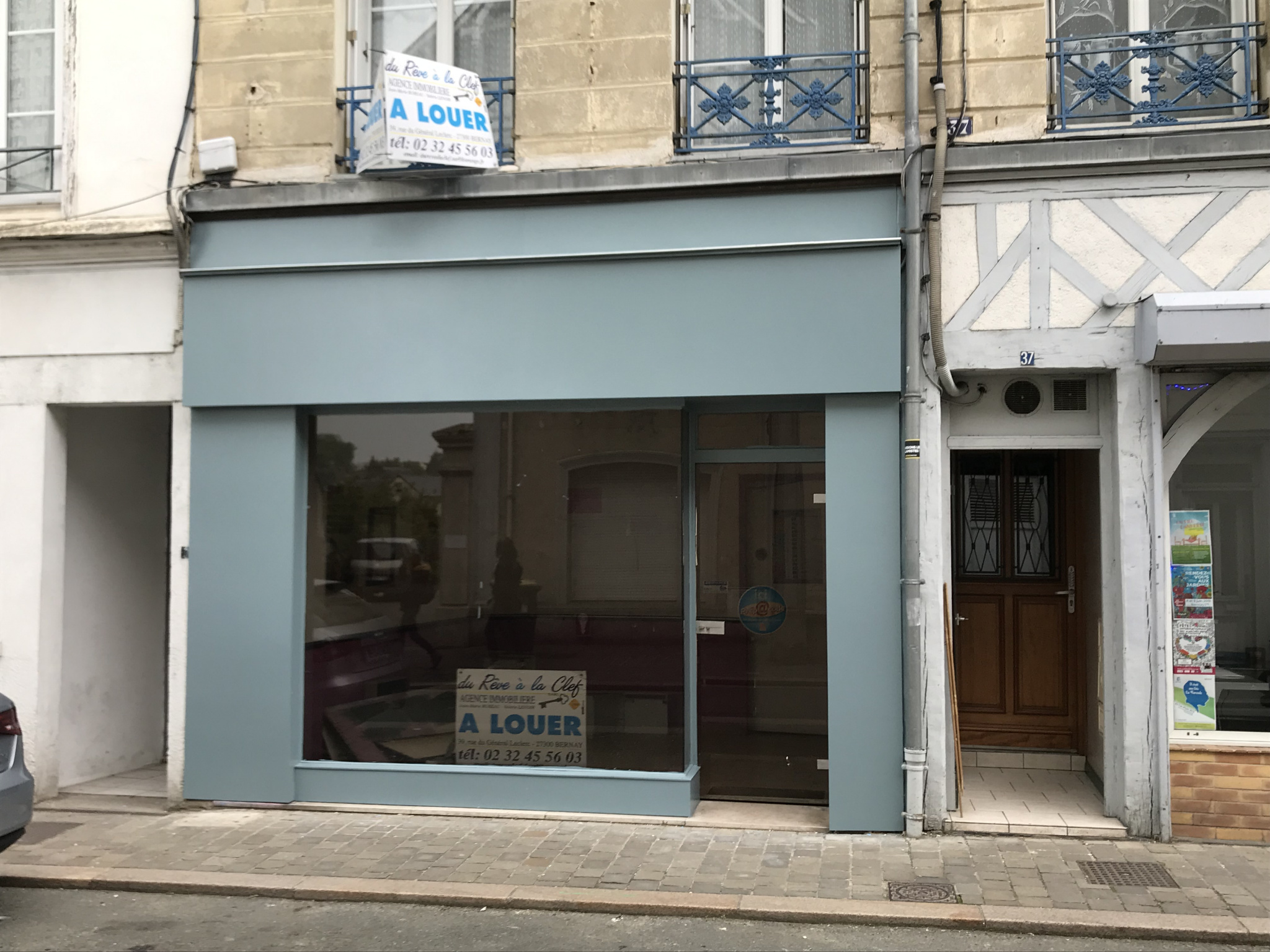 Local commercial  - 33m² - BERNAY