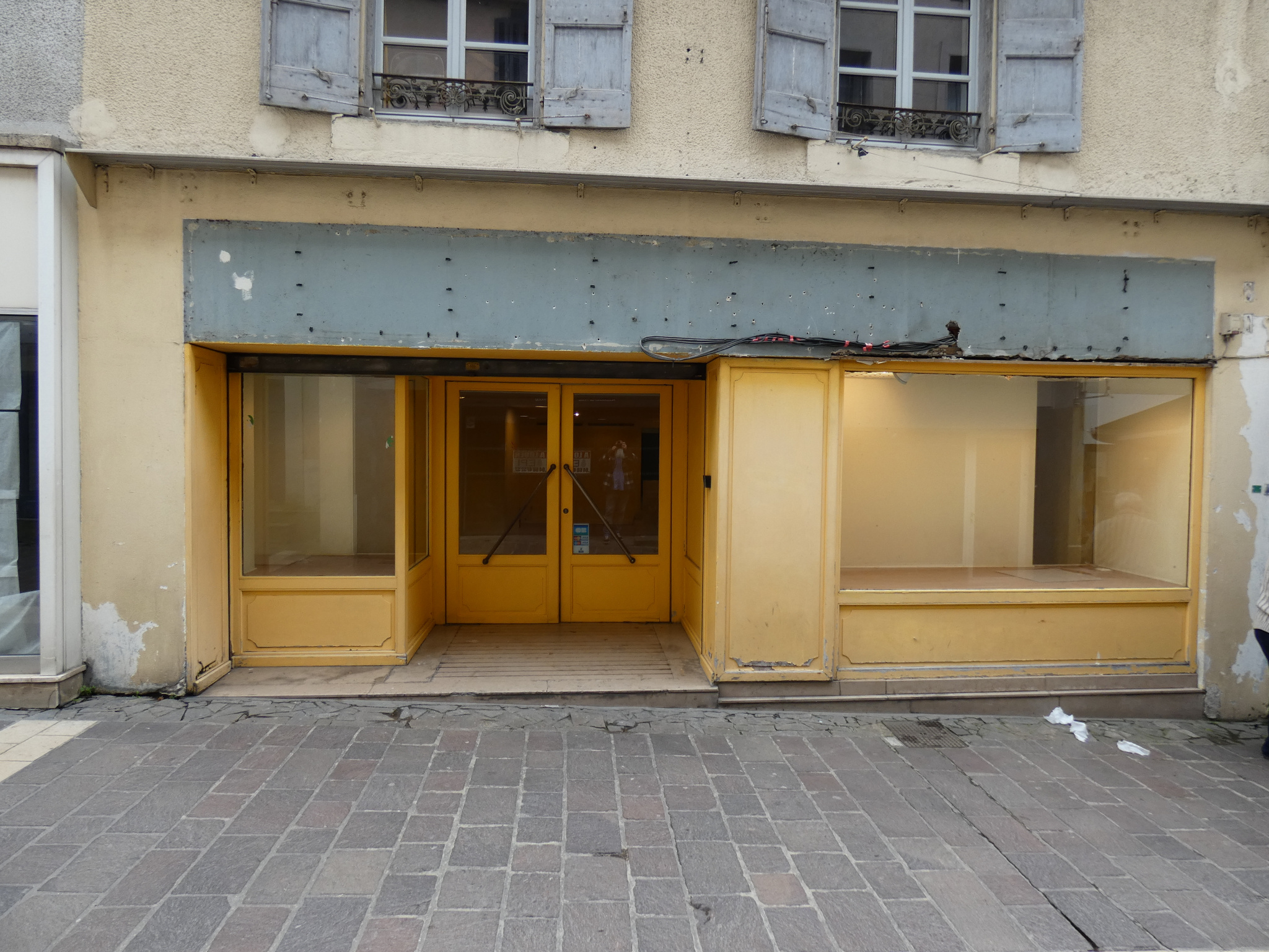 Local commercial  - 153m² - CARCASSONNE