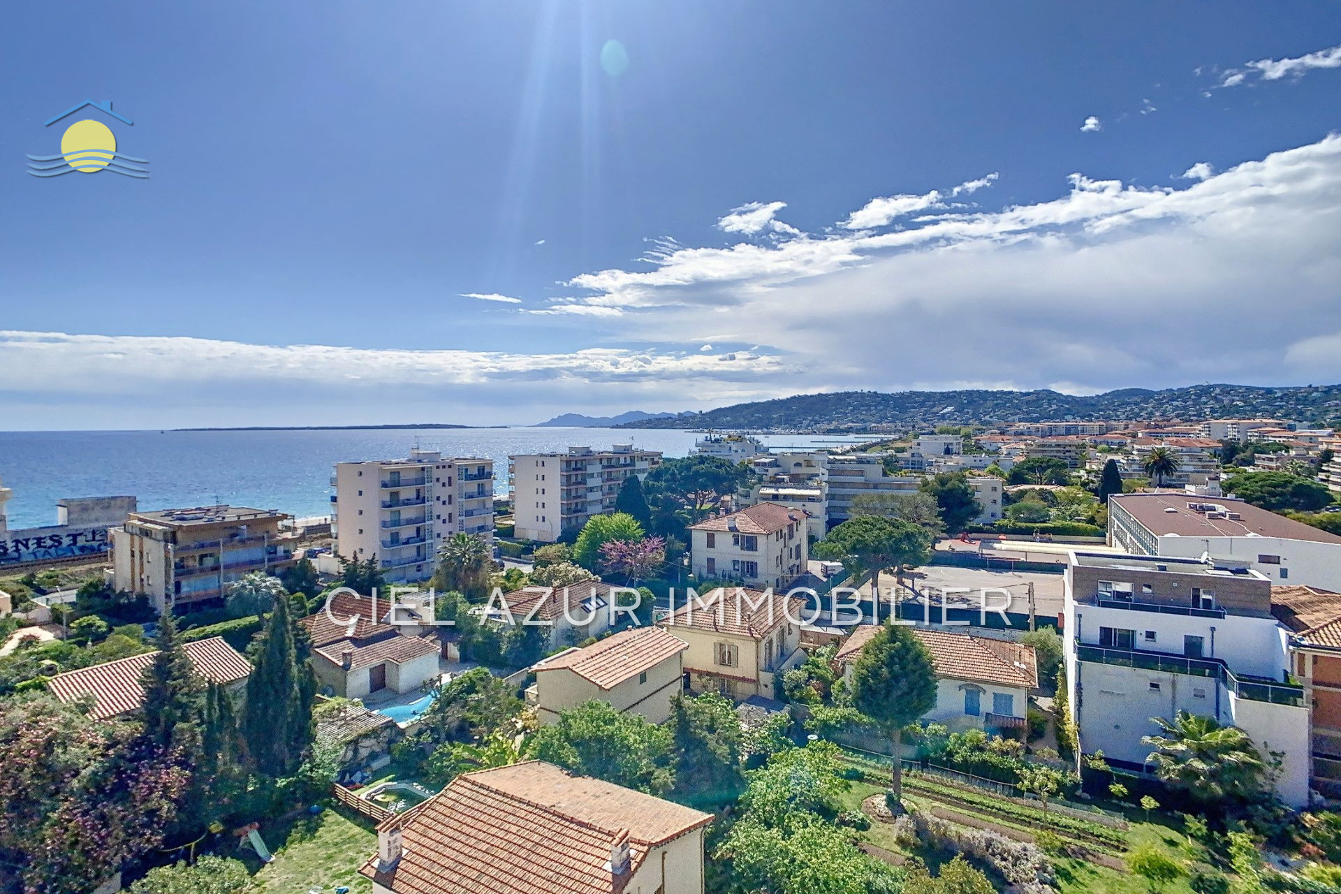 Appartement 2 pièces - 55m² - ANTIBES