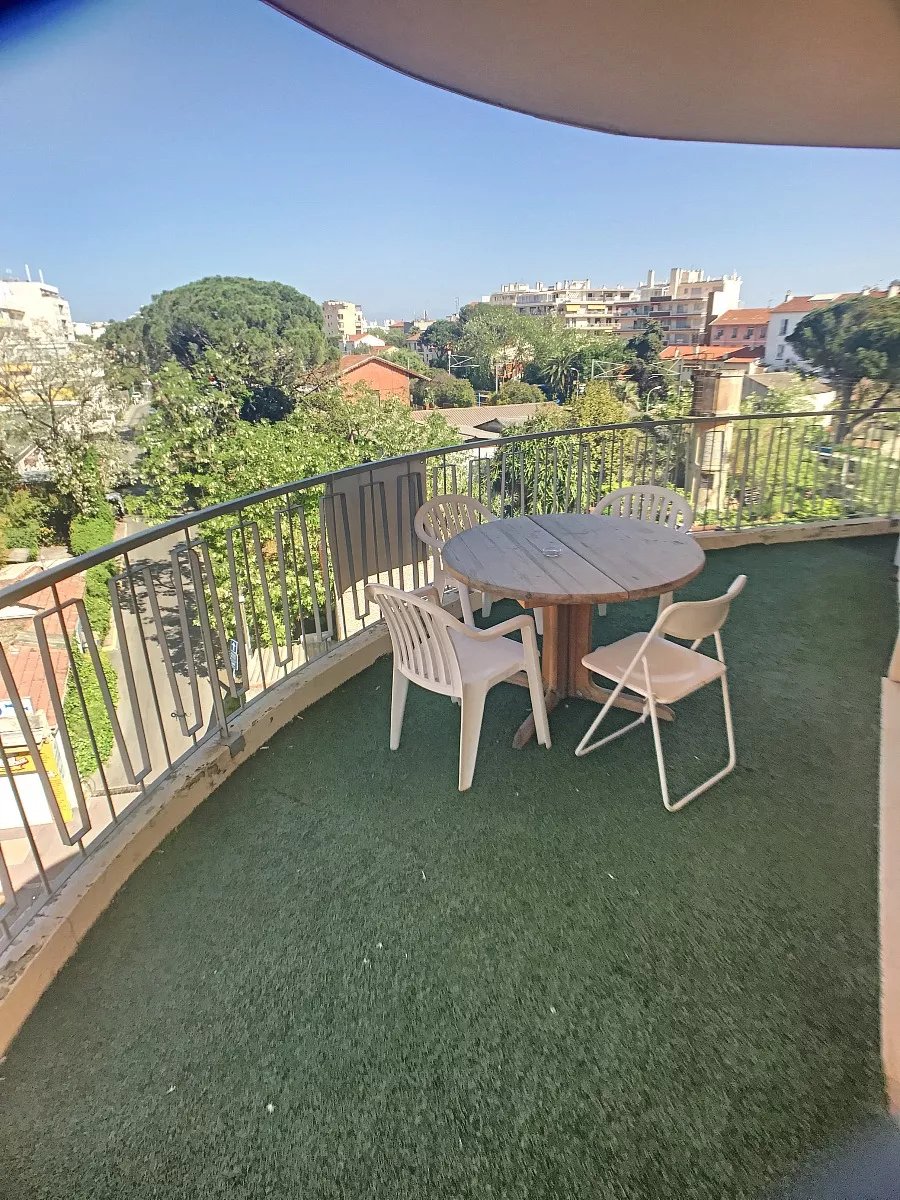 Appartement 3 pièces - 78m² - ANTIBES