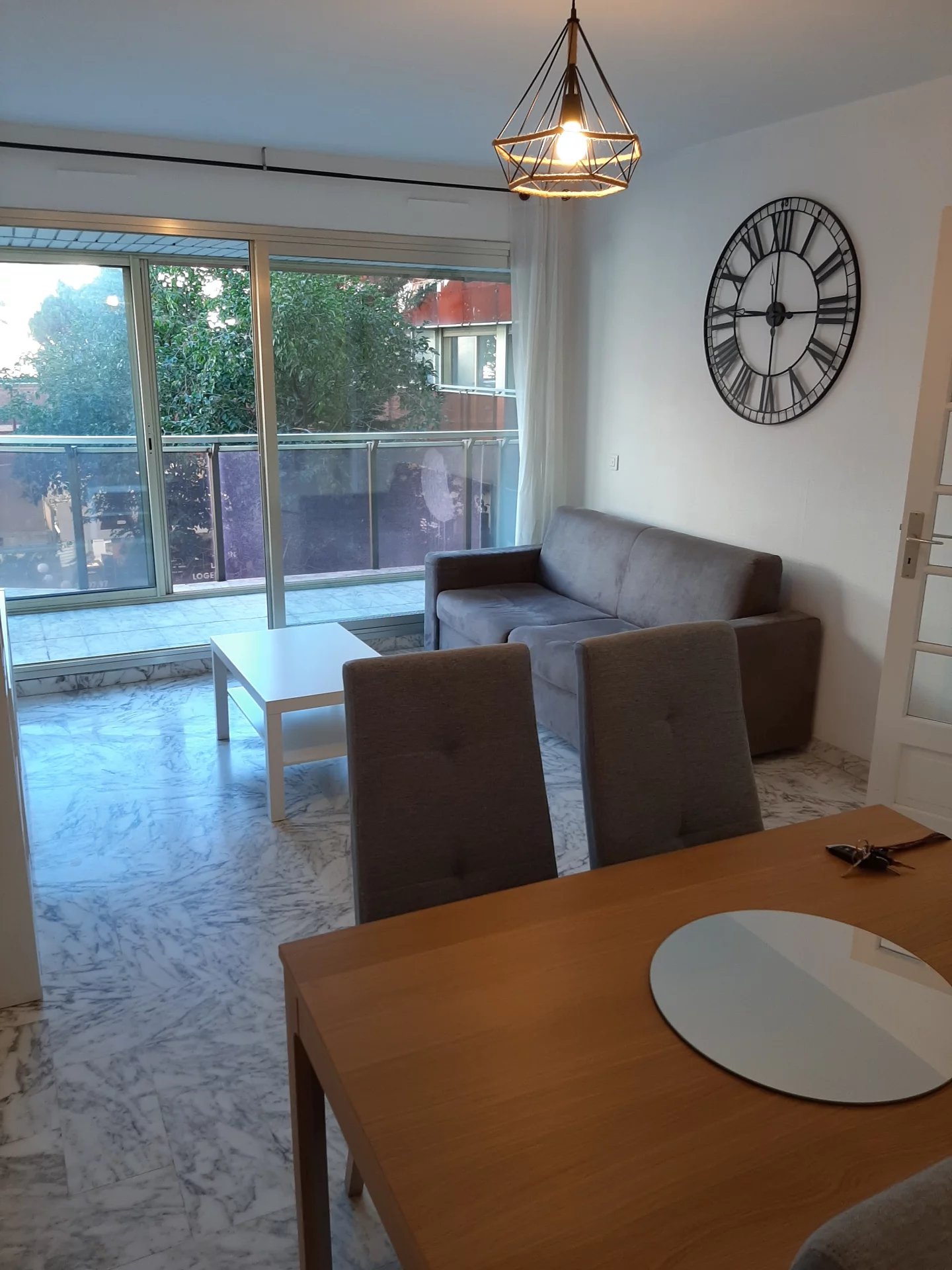 Appartement 2 pièces - 57m² - ANTIBES