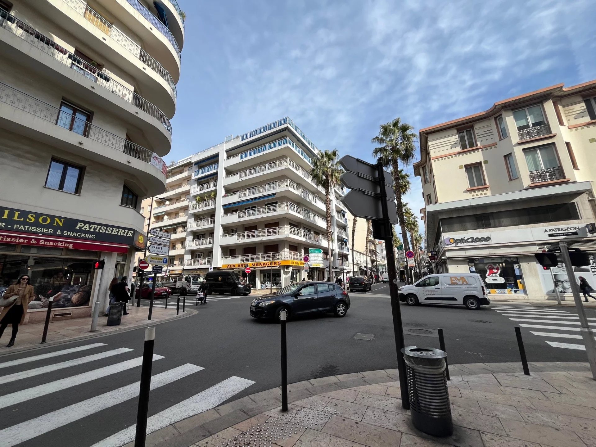 Local commercial  - 74m² - ANTIBES
