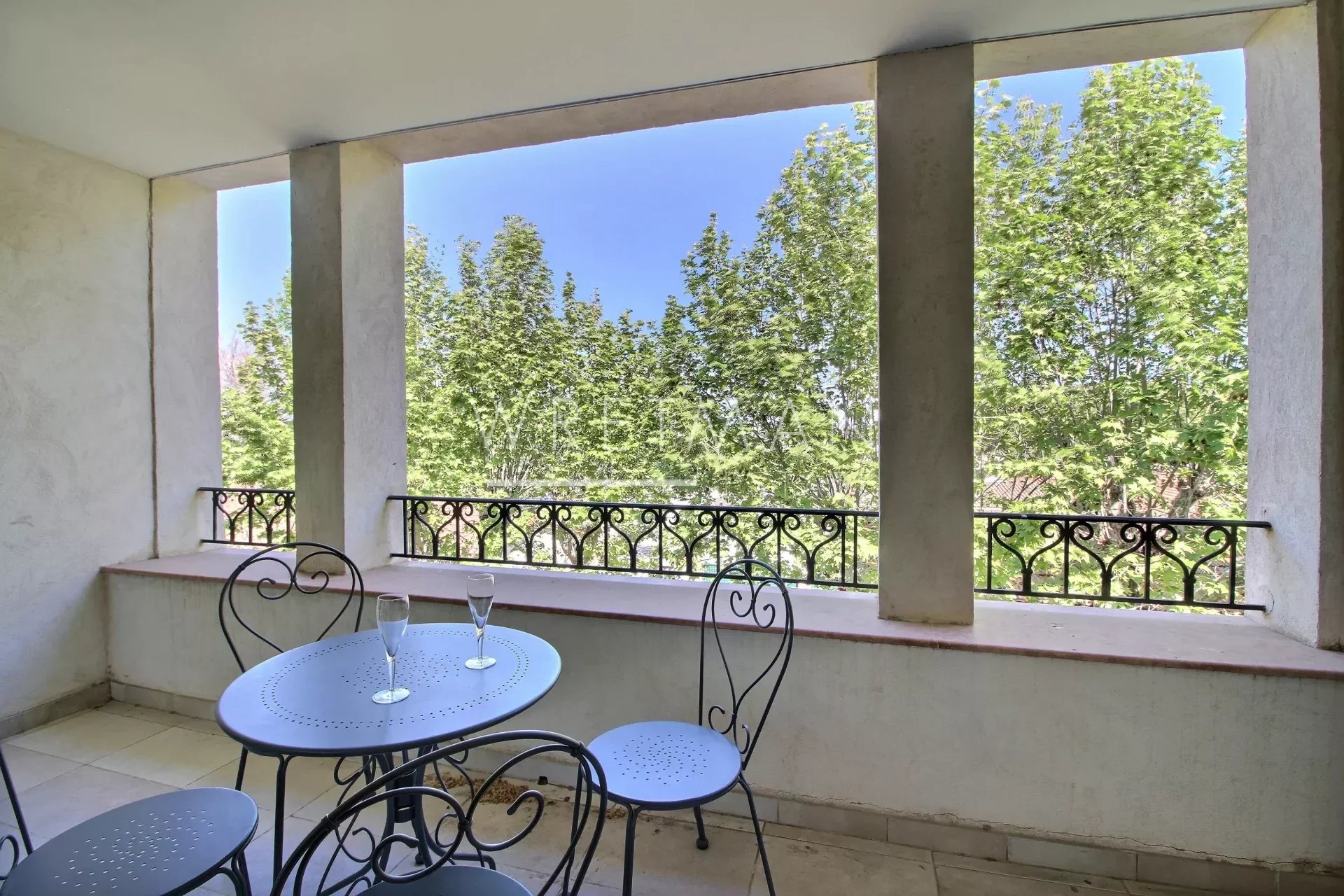 Appartement 3 pièces - 80m² - ANTIBES
