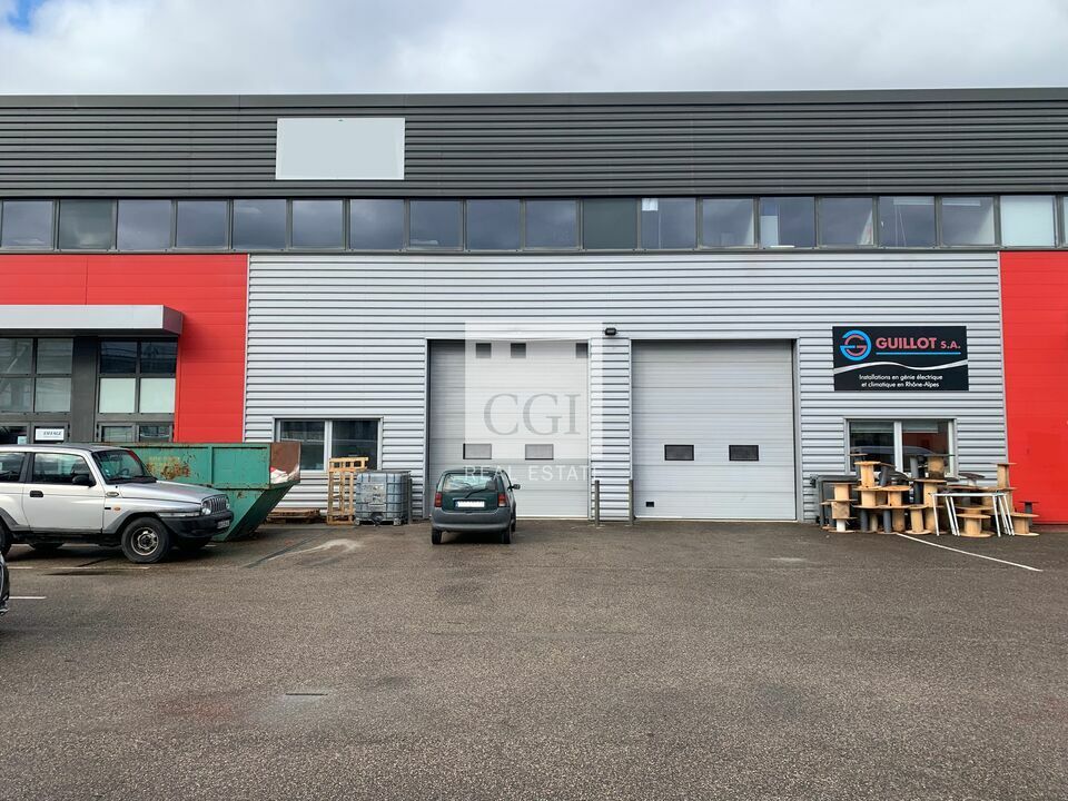 Local industriel  - 293m² - DAGNEUX