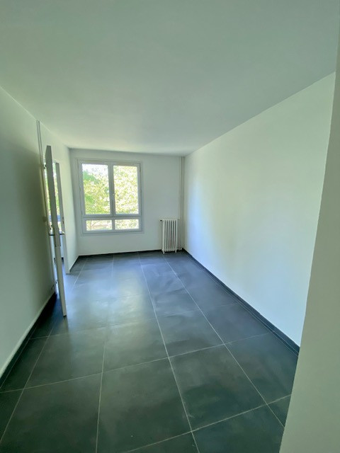 Appartement a louer clamart - 4 pièce(s) - 69 m2 - Surfyn