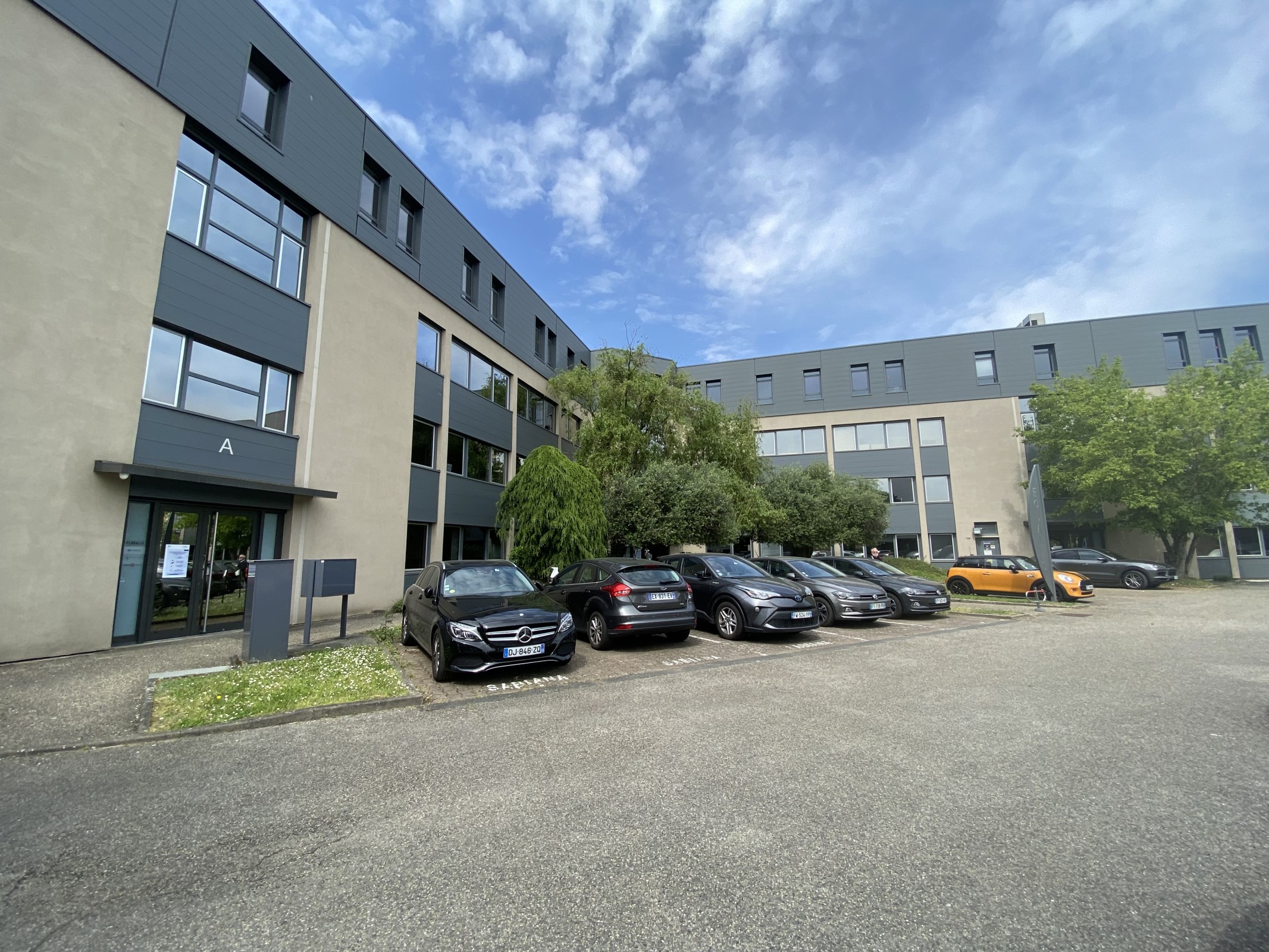 Local Professionnel  - 590m² - ECULLY