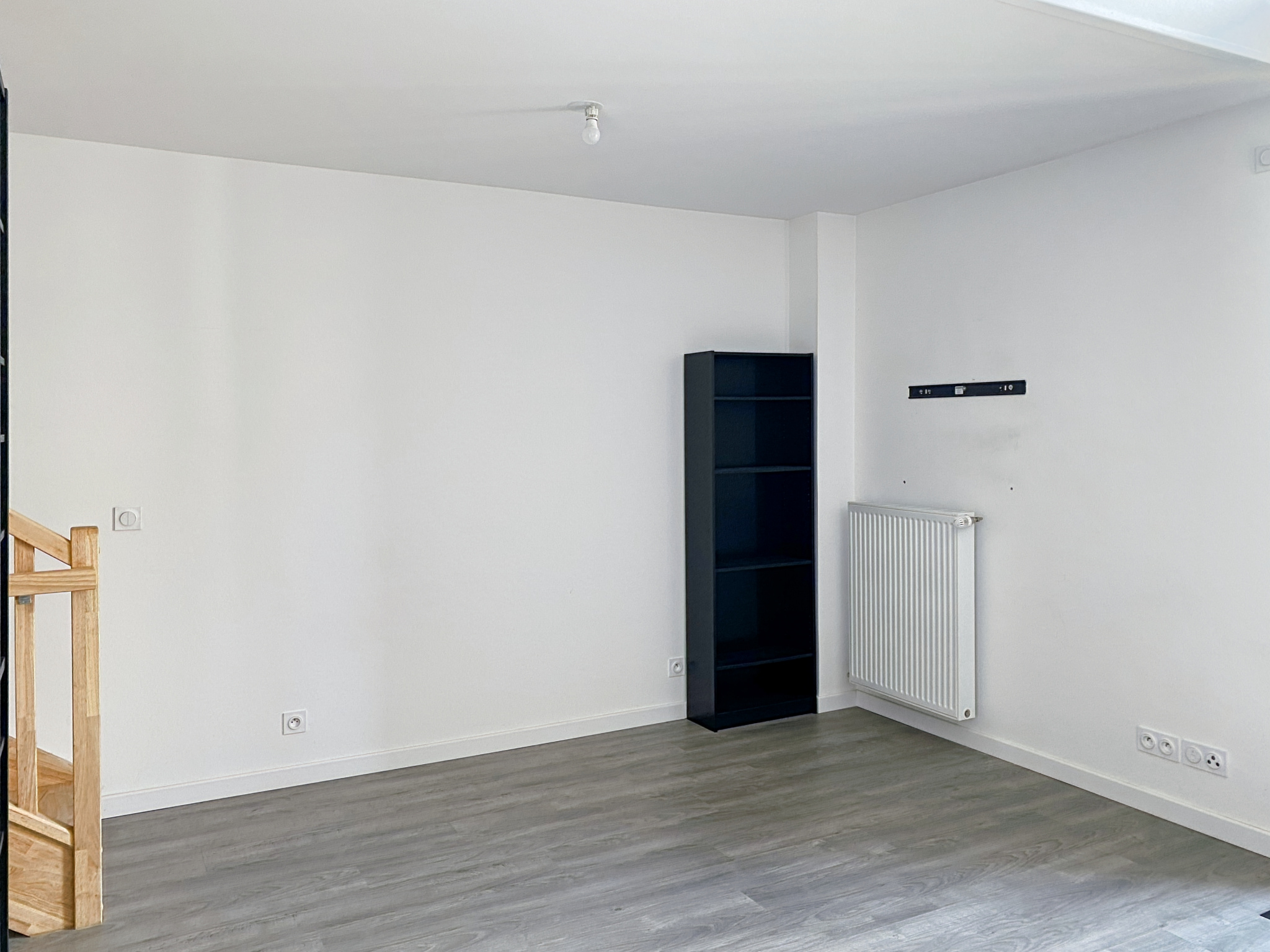 Appartement 3 pièces - 64m² - VILLENEUVE LE ROI