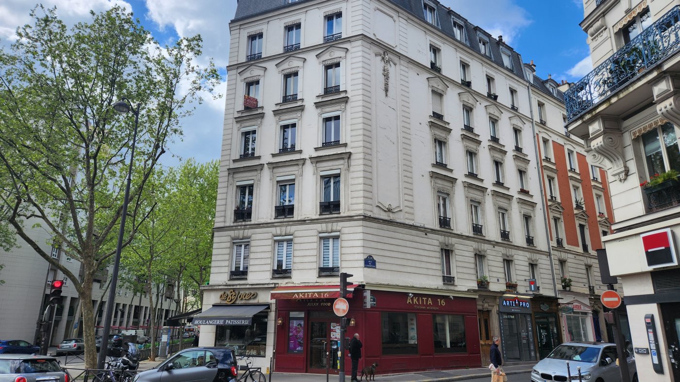 Appartement 2 pièces - 50m² - PARIS - 16ème