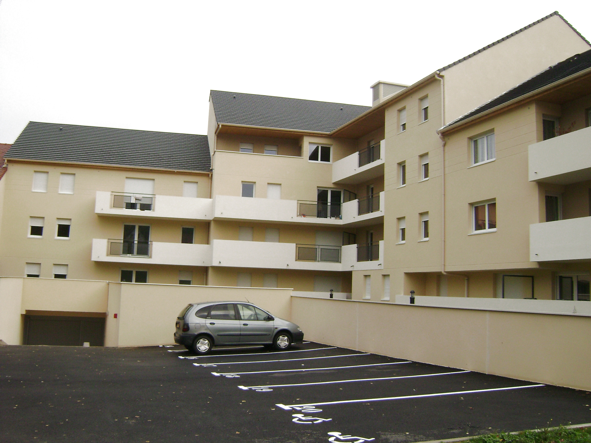 Appartement 3 pièces - 56m² - COULOMMIERS