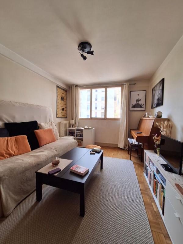 Appartement 1 pièce - 25m² - PARIS  - 20ème