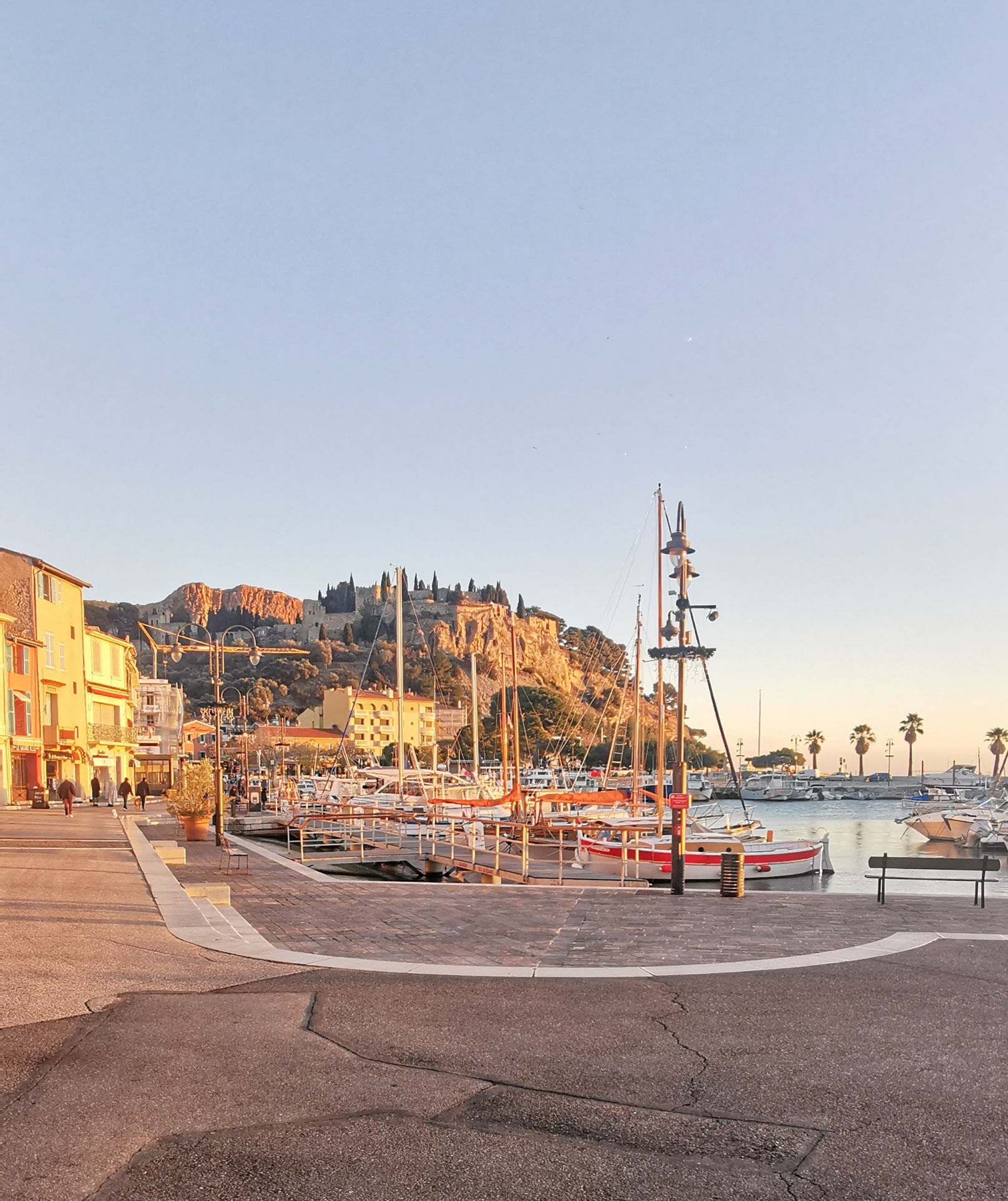 Local commercial  - 95m² - CASSIS